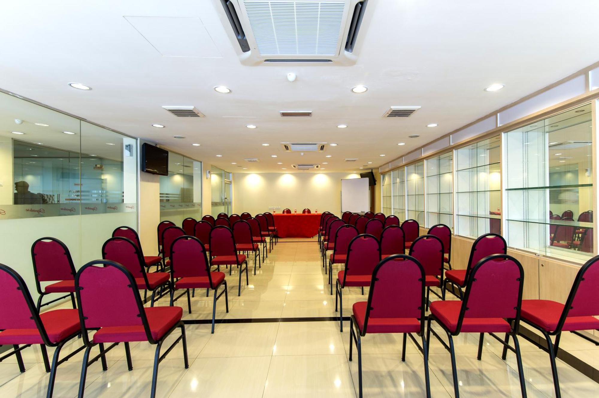 Signature Hotel Kl Sentral Kuala Lumpur Bagian luar foto